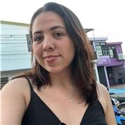 Estudiante de economía colombiana, con español nativo para enseñar